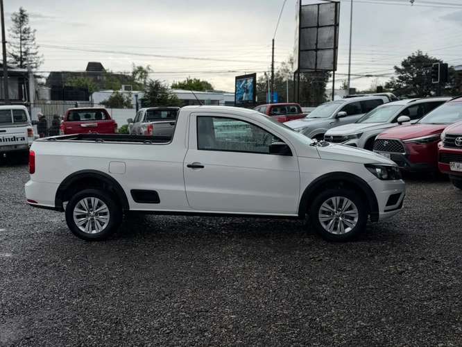 VOLKSWAGEN Saveiro 1.6 4X2 CAB. SIM. MT 2P 2023 - Imagen 11