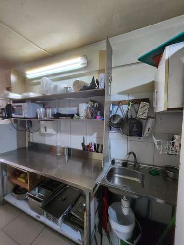 Local comercial + auto, / Derechos de llaves en Chiguayante