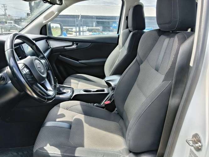 MAZDA BT-50 2023 - Imagen 4
