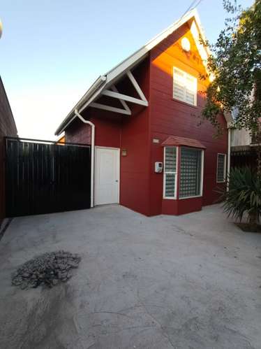 Oportunidad en Chillán: Casa en Venta en Villa Los