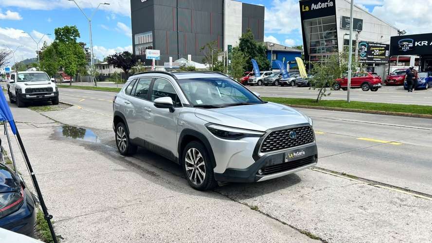 TOYOTA COROLLA CROSS 1.8 HEV CVT (2023) - Imagen 2