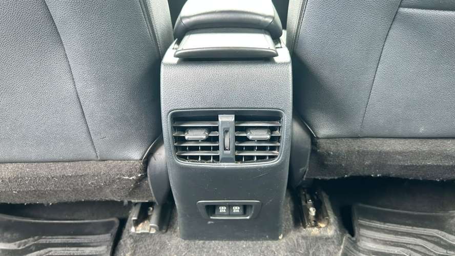 TOYOTA COROLLA CROSS 1.8 HEV CVT (2023) - Imagen 17