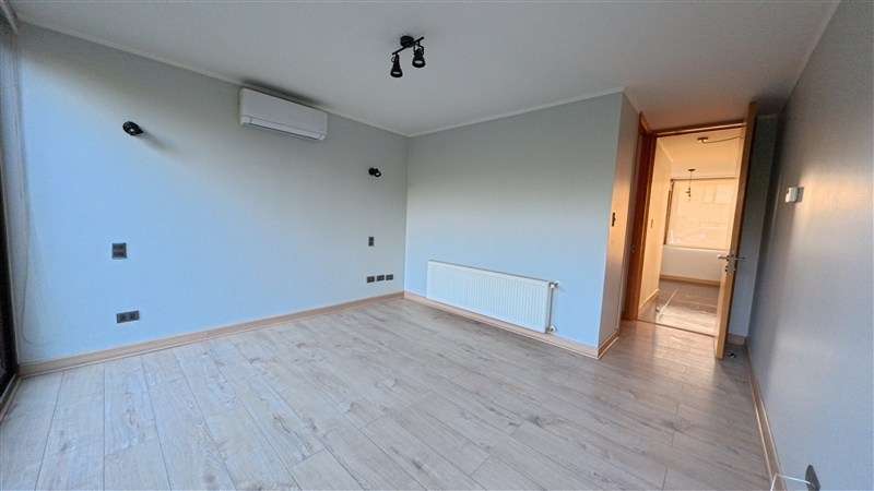 Chicureo Arriendo Moderna Casa de 3Dorm. 3 Bñs. 2 Estc - Imagen 29