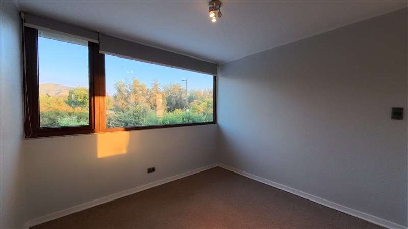 Chicureo Arriendo Moderna Casa de 3Dorm. 3 Bñs. 2 Estc - Imagen 35