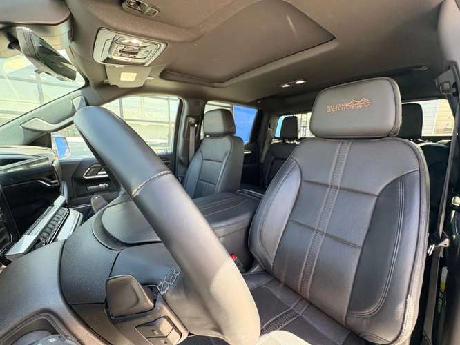 Chevrolet Silverado 3.0 TD HIGH COUNTRY AT 4X4 DIESEL 2024 - Imagen 11