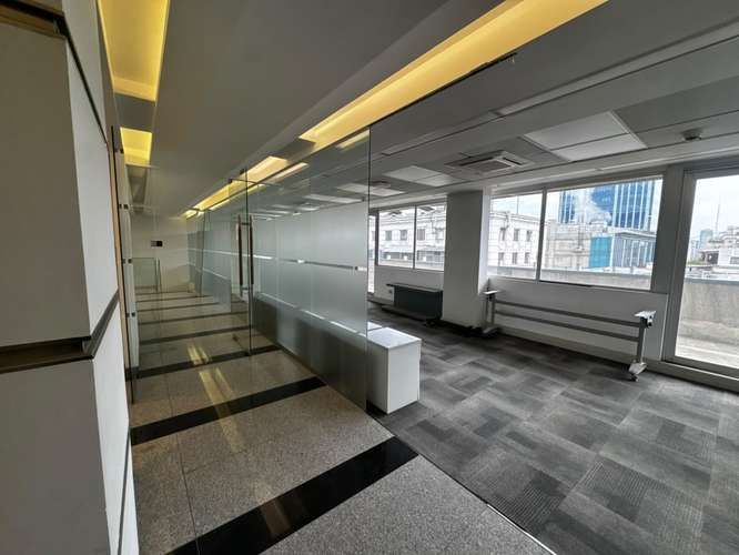 Amplia oficina en arriendo, Paseo Ahumada, Santiago Centro