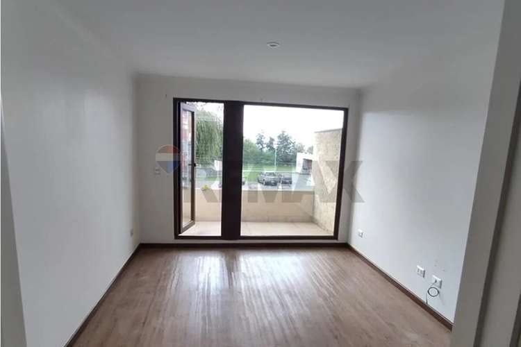 Venta De Céntrico Departamento 2d+2b, Villarrica - Imagen 4