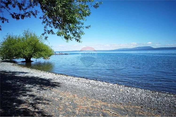 Pucon Vende Terreno Orilla Carretera