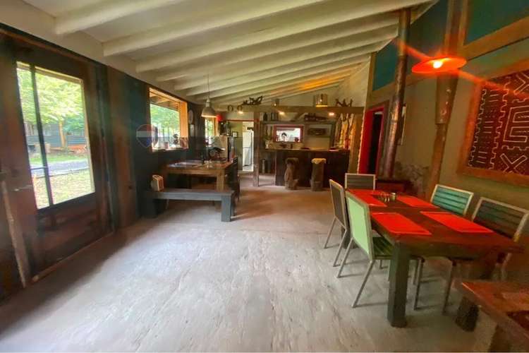 Se Arrienda Restaurant Y Cabañas Orilla De Rio