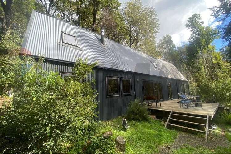 Casa En El Bosque En Venta 3d En Pucón - Imagen 3
