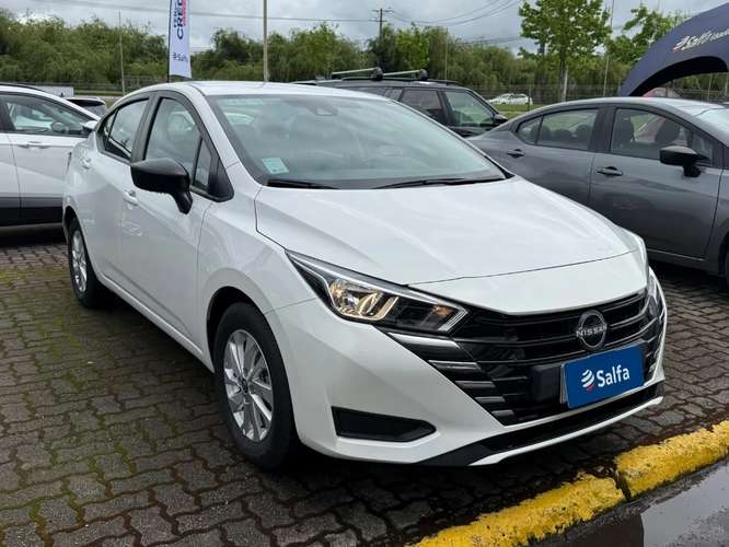 Nissan Versa SENSE 1.6 MT 4X2 2025 - Imagen 3