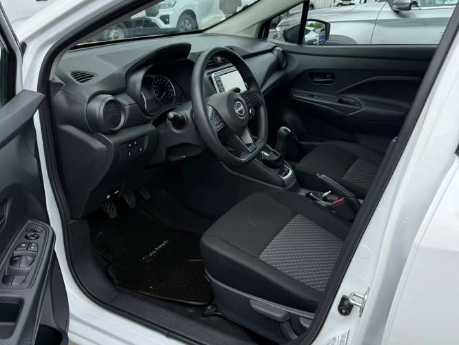 Nissan Versa SENSE 1.6 MT 4X2 2025 - Imagen 9
