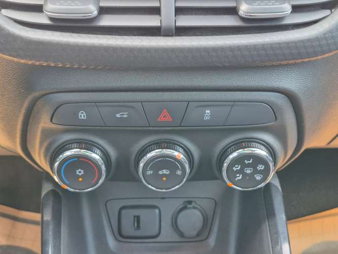 Chevrolet Onix 1.0 RS MT AC  2025 - Imagen 19