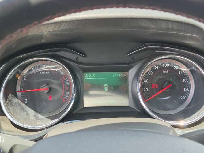 Chevrolet Onix 1.0 RS MT AC  2025 - Imagen 13