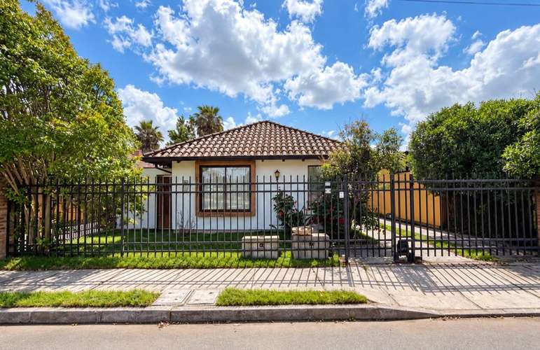 CASA EN PARQUE DEL SOL
