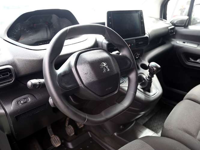PEUGEOT PARTNER 2024