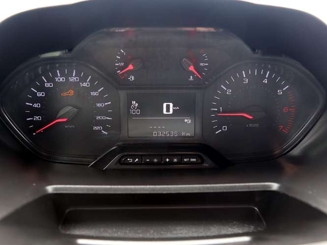 PEUGEOT PARTNER 2024