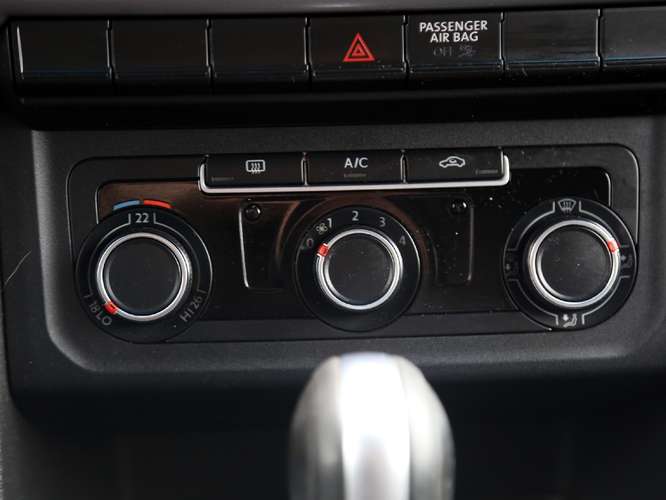 VOLKSWAGEN AMAROK 2023 - Imagen 18