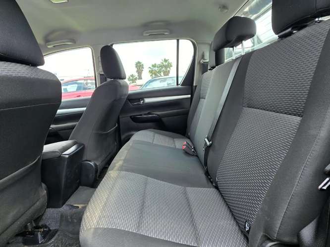 Toyota Hilux DCAB 4X2 2.4 2020 - Imagen 17