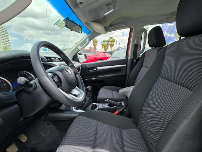Toyota Hilux DCAB 4X2 2.4 2020 - Imagen 9