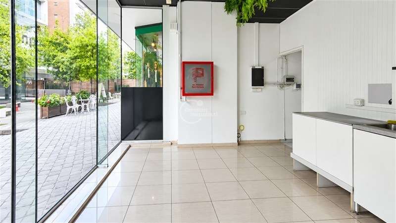 Local Comercial en venta 64M2 2B La Dehesa
