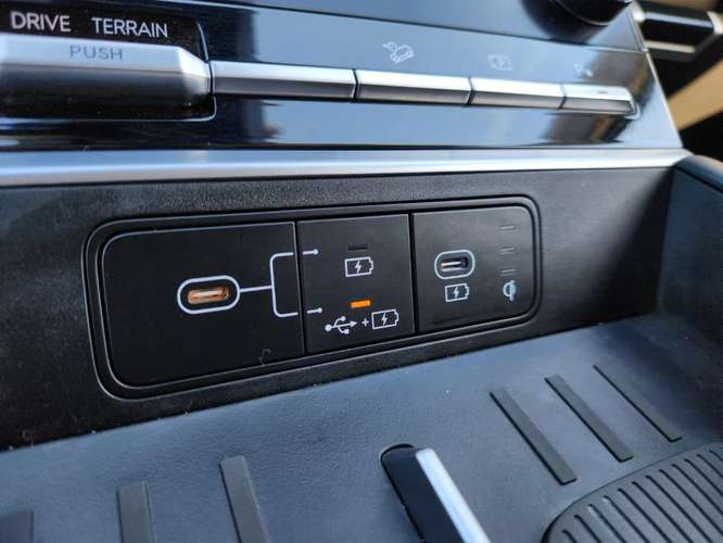 Hyundai Santa fe MX5 2.5 AT 4WD DESIGN 2025 - Imagen 16