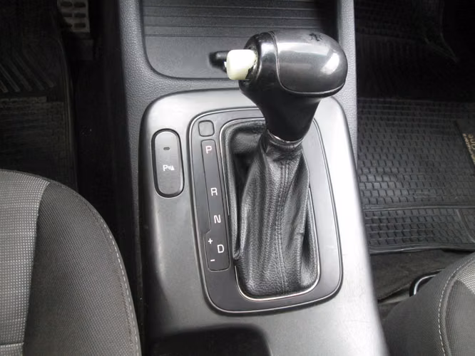 KIA CERATO 5 SX 1.6 AT - Imagen 9