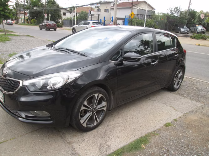KIA CERATO 5 SX 1.6 AT