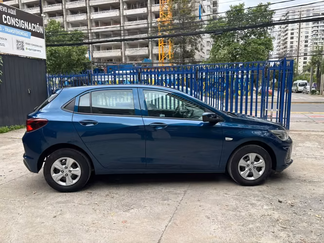 2022 Chevrolet Onix 1.0T RS 4X2 MT 5P. - Imagen 6