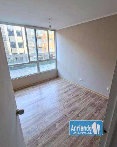 Arriendo depto 2 dormitorios cercano a Metro Hospi - Imagen 8