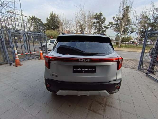 KIA SELTOS 1.5 EX AT