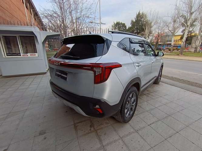 KIA SELTOS 1.5 EX AT