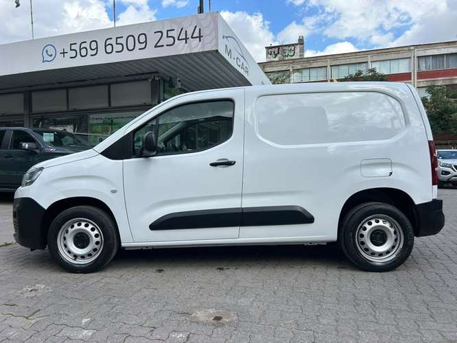 CITROEN BERLINGO BERLINGO 1.5 - 2024 | 4988 - Imagen 3