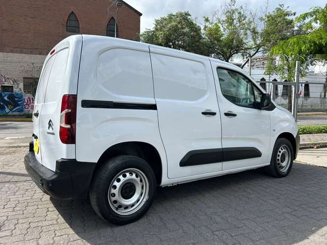 CITROEN BERLINGO BERLINGO 1.5 - 2024 | 4988 - Imagen 7
