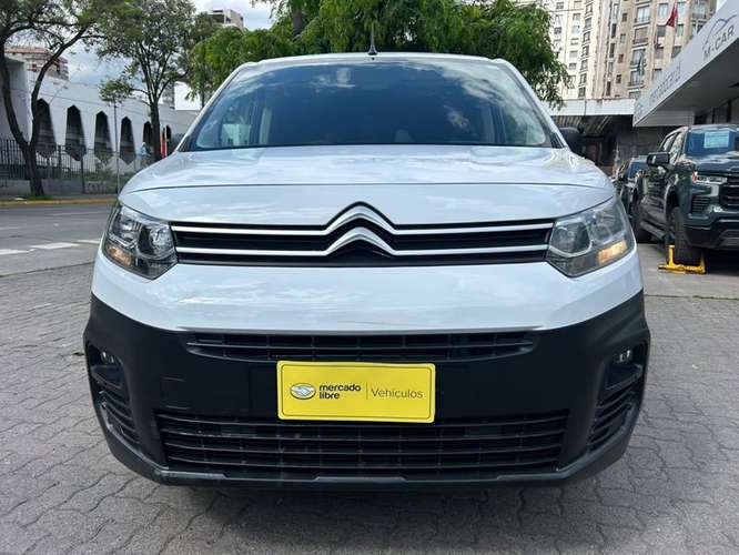CITROEN BERLINGO BERLINGO 1.5 - 2024 | 4988 - Imagen 2