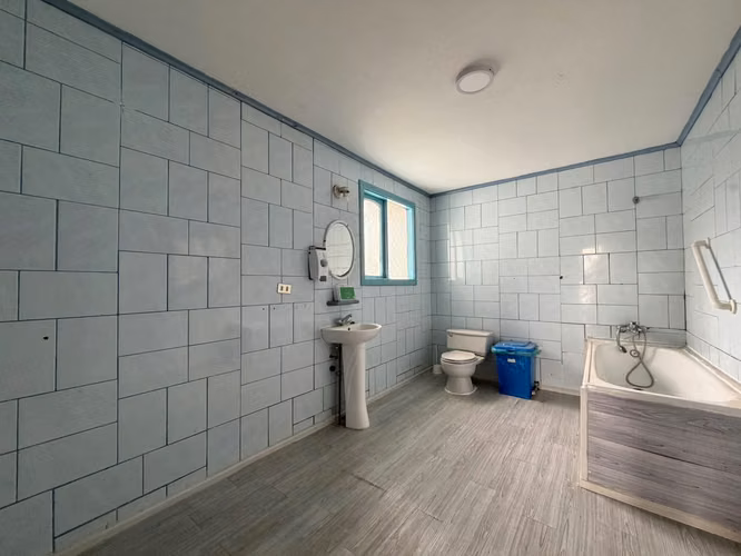 CASA USO COMERCIAL 5D/3B ZONA CENTRICA - Imagen 13