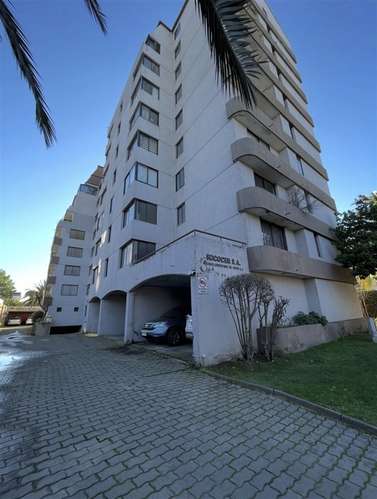 Departamento en venta de 4 dorm. en Talca. Edificio Las Palm