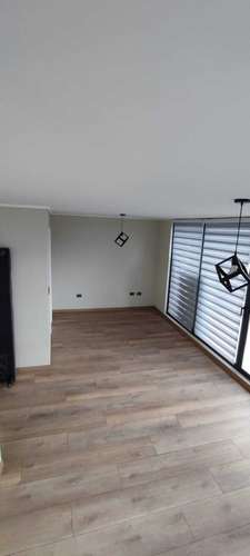 Acogedora Casa con Excelente Conectividad (187397)