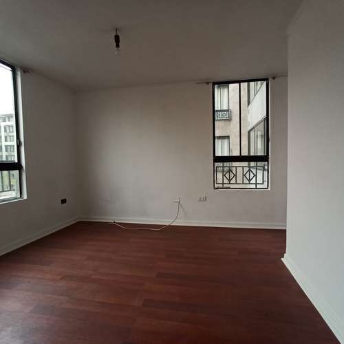 Arriendo Amplio Departamento 2D +2B. Cercano al Metro Cumming