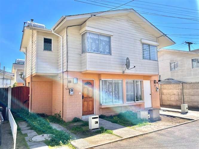 Arriendo casa de 3 dorm.en La Cruz.Gastos comunes incluidos