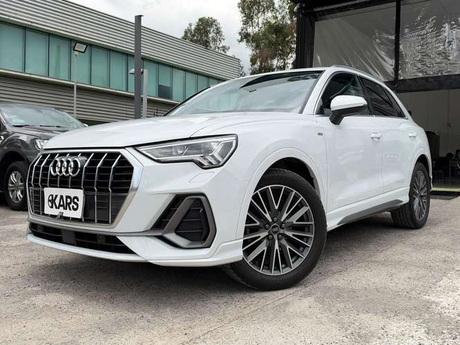 AUDI Q3  2023