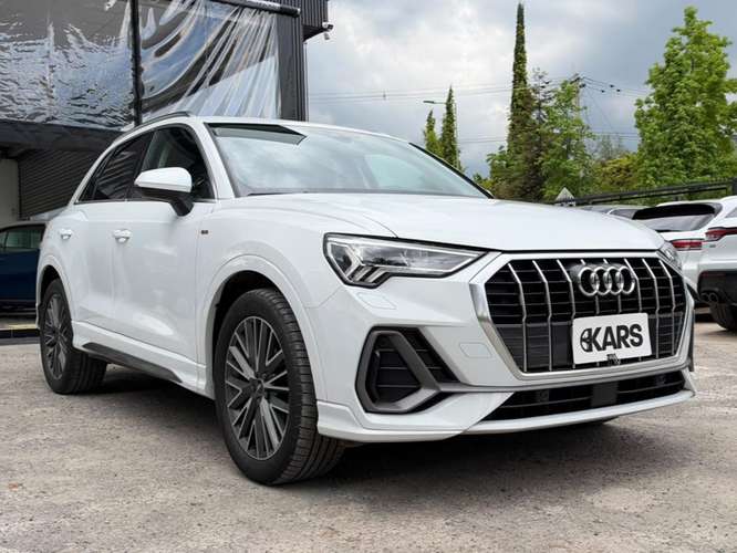 AUDI Q3  2023