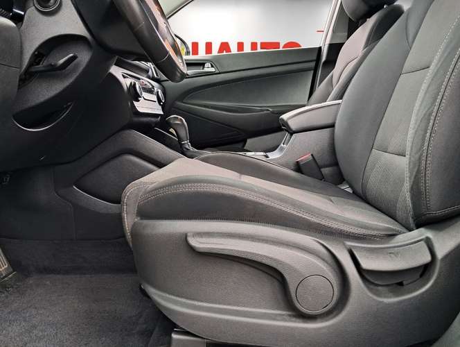 HYUNDAI TUCSON VALUE 2.0 AUT 2019 - Imagen 19