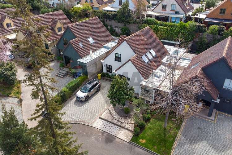 Casa remodelada 5d 4b en valle la dehesa - Imagen 3