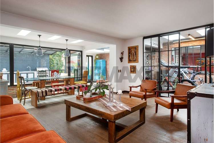 Casa remodelada 5d 4b en valle la dehesa - Imagen 7