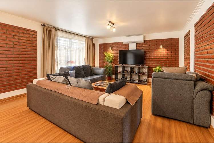 Casa de 4 dormitorios con amplio patio en ñuñoa - Imagen 7