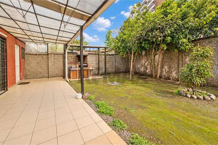 Casa de 4 dormitorios con amplio patio en ñuñoa - Imagen 38