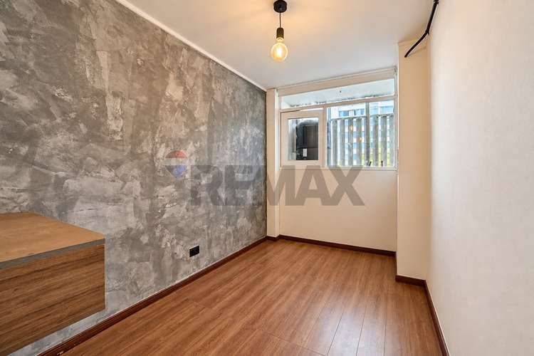 Amplio 4d y 3b con terraza y vista a santiago - Imagen 23