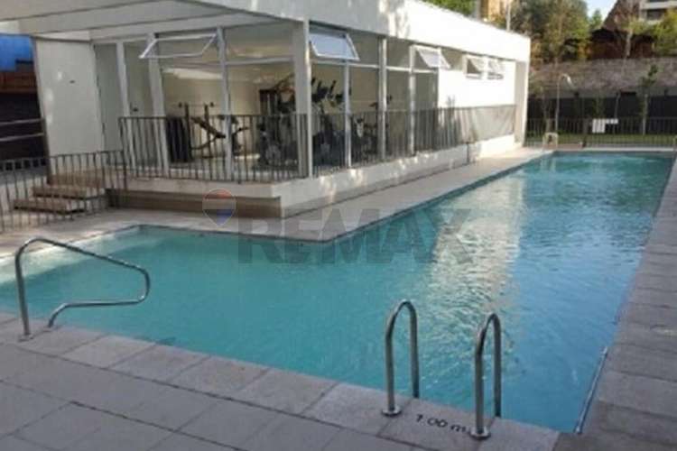Departamento luminoso con balcón y piscina - Imagen 18