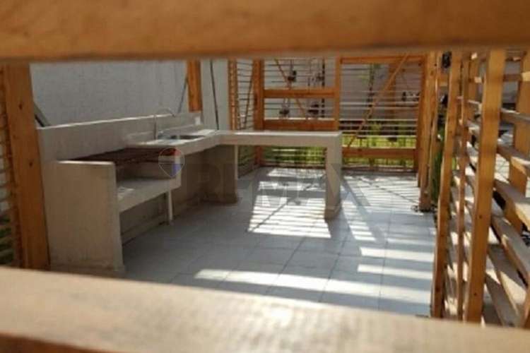 Departamento luminoso con balcón y piscina - Imagen 17